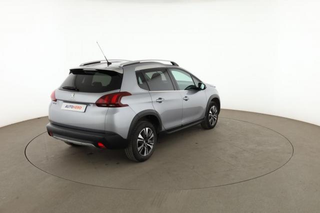 Peugeot 2008 image 4