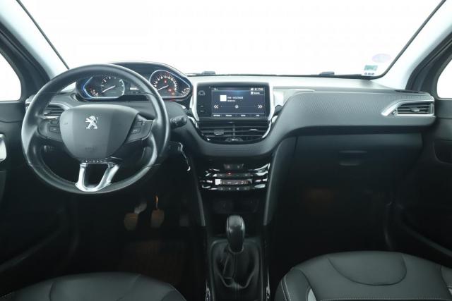 Peugeot 2008 image 5