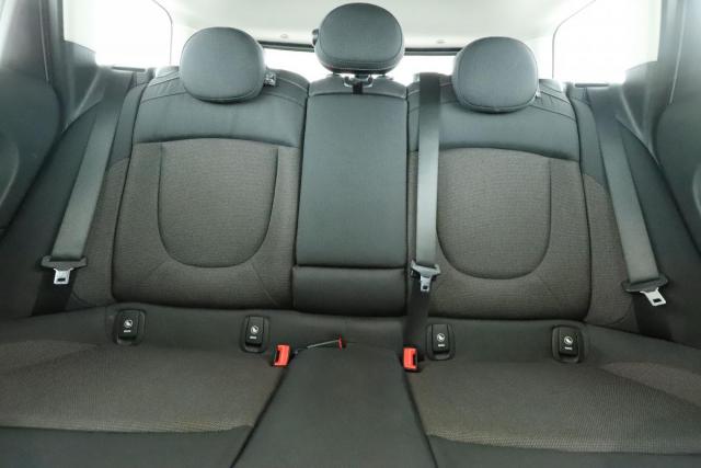 Mini Clubman image 7