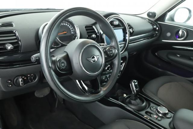 Mini Clubman image 4