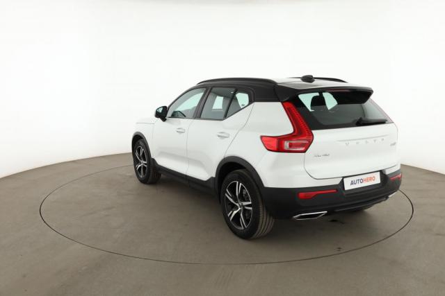 Volvo Xc40 image 2