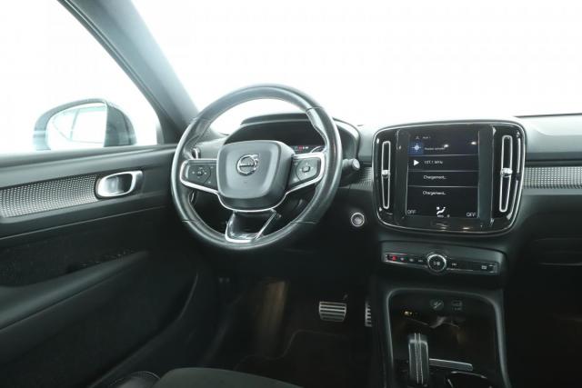 Volvo Xc40 image 9