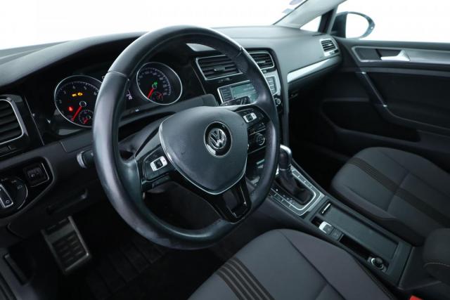 Volkswagen Golf Sw image 6