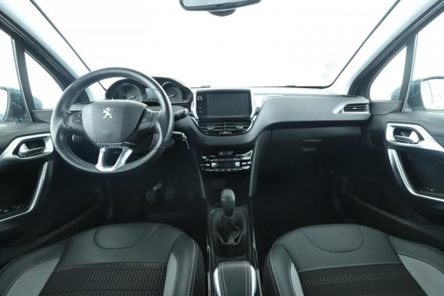 Peugeot 2008 image 1