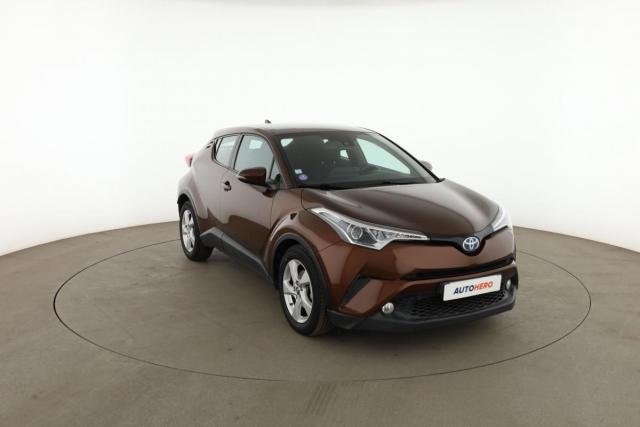 Toyota C-Hr image 1
