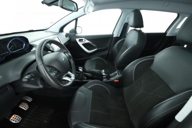 Peugeot 2008 image 7