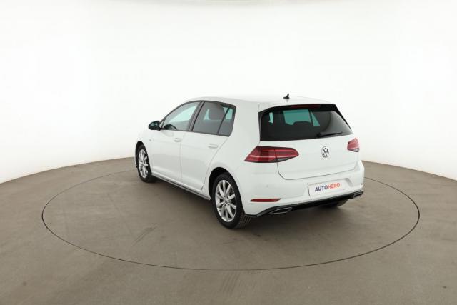 Volkswagen Golf image 6