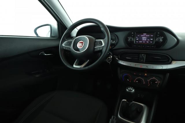 Fiat Tipo image 1