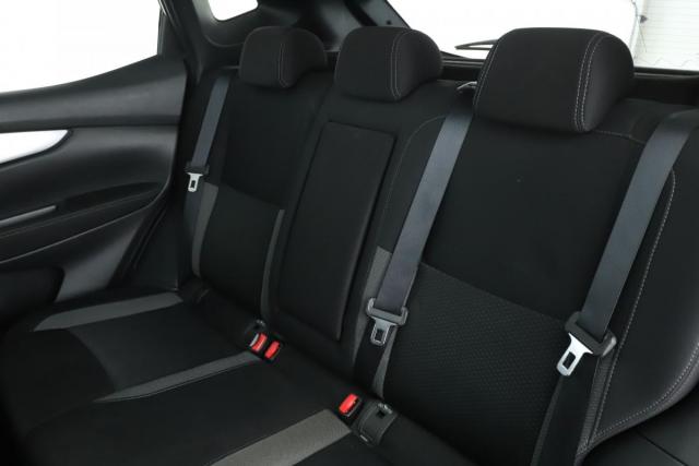 Nissan Qashqai image 1