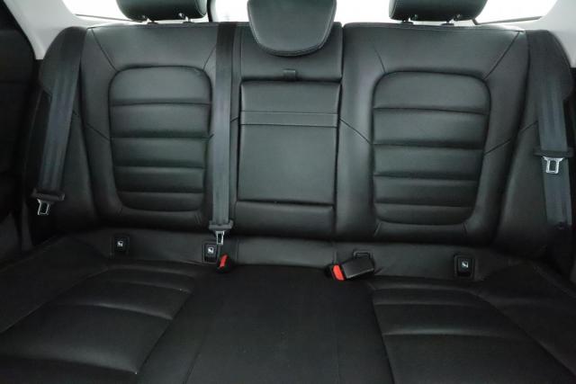 Renault Talisman Estate image 4