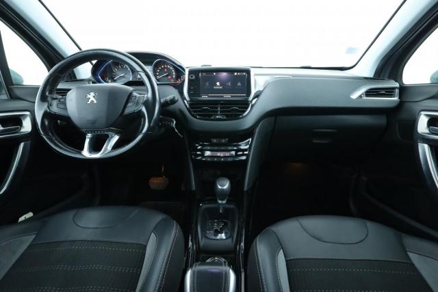 Peugeot 2008 image 6