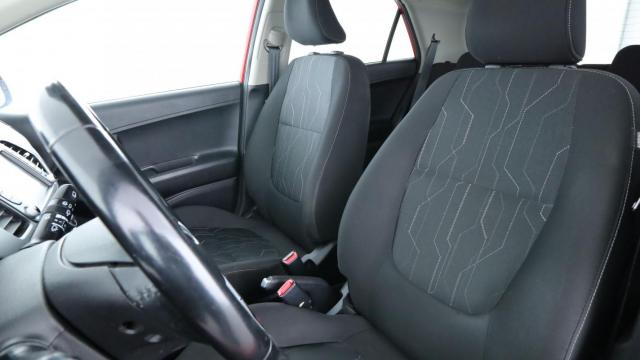 Kia Picanto image 7