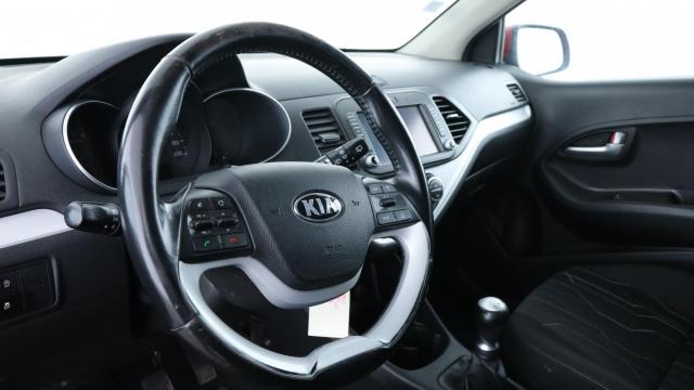 Kia Picanto image 5