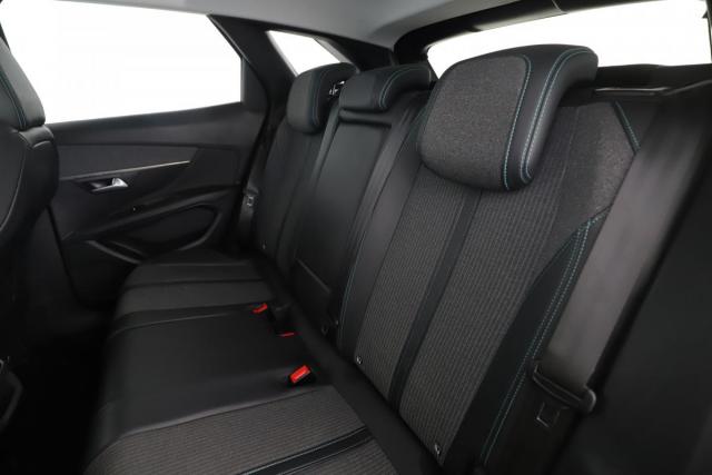 Peugeot 3008 image 2