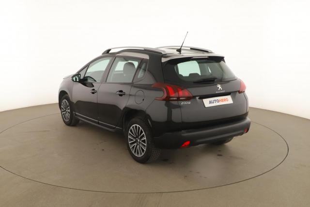 Peugeot 2008 image 8