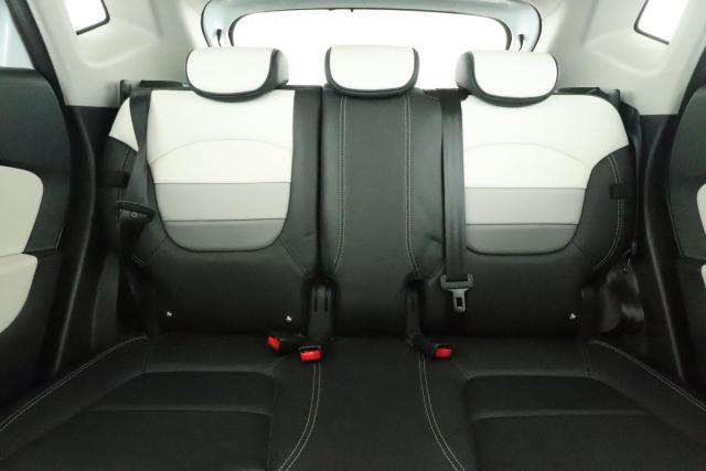 Renault Captur image 1