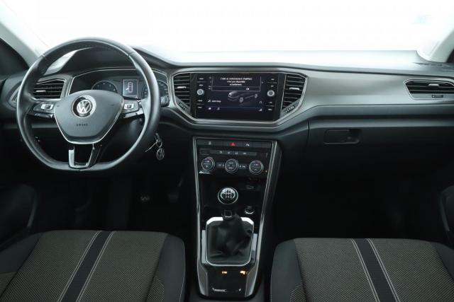 Volkswagen T-Roc image 3
