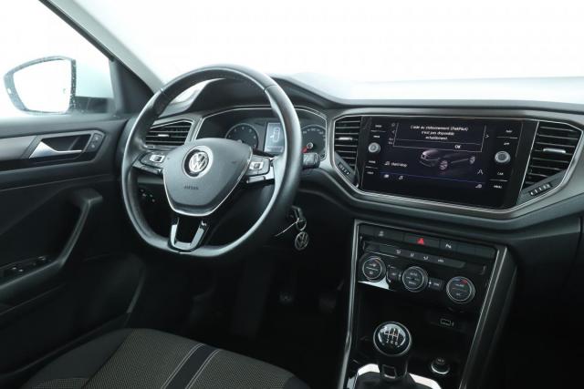 Volkswagen T-Roc image 7