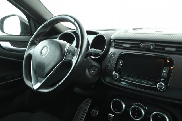 Alfa Romeo Giulietta image 2