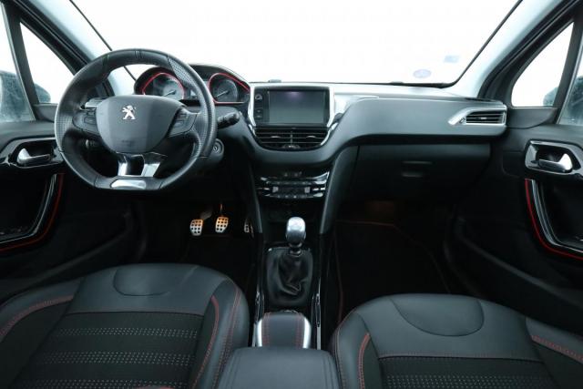Peugeot 2008 image 4