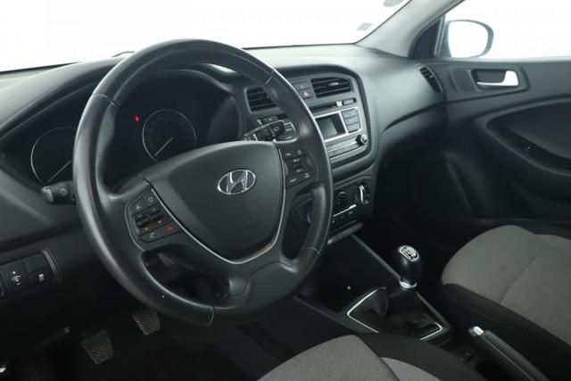 Hyundai I20 image 2