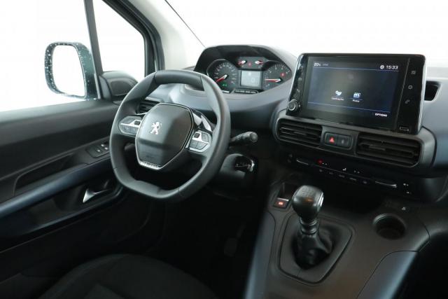 Peugeot Rifter image 1