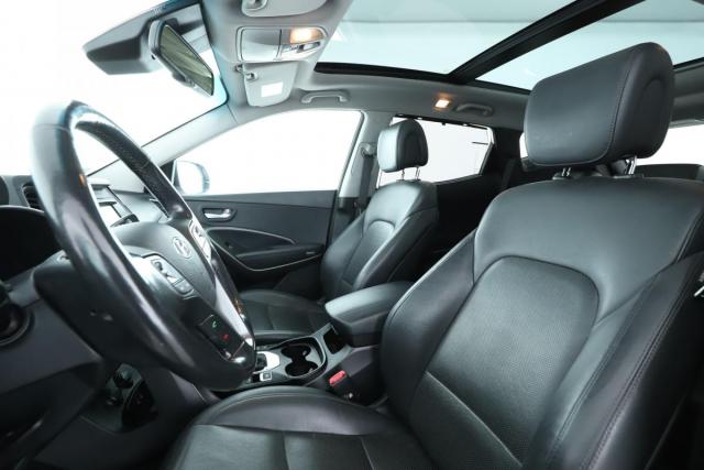 Hyundai Santa Fe image 8