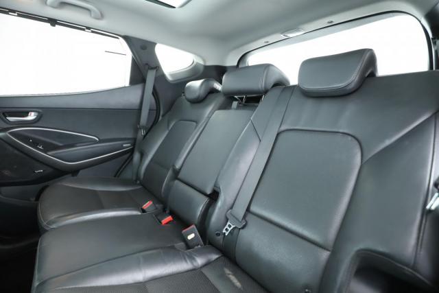 Hyundai Santa Fe image 3