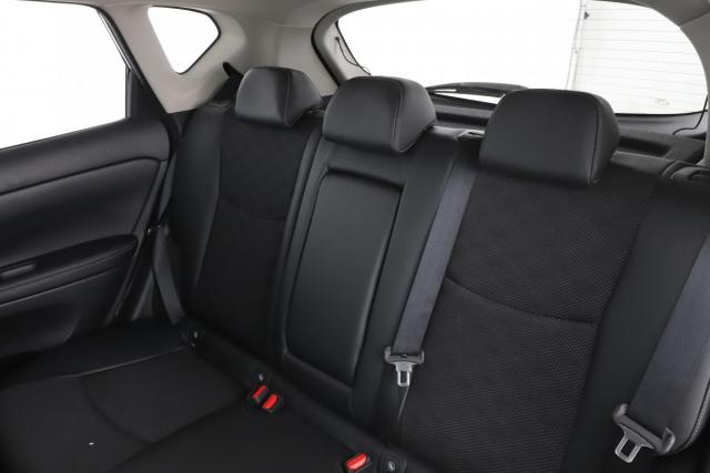 Nissan Pulsar image 7