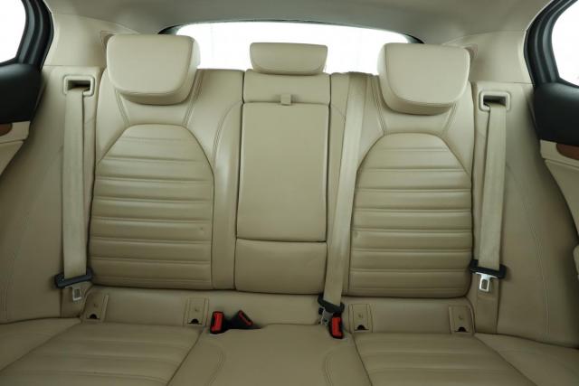 Alfa Romeo Stelvio image 2