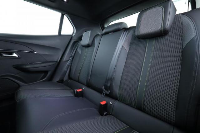 Peugeot 2008 image 7
