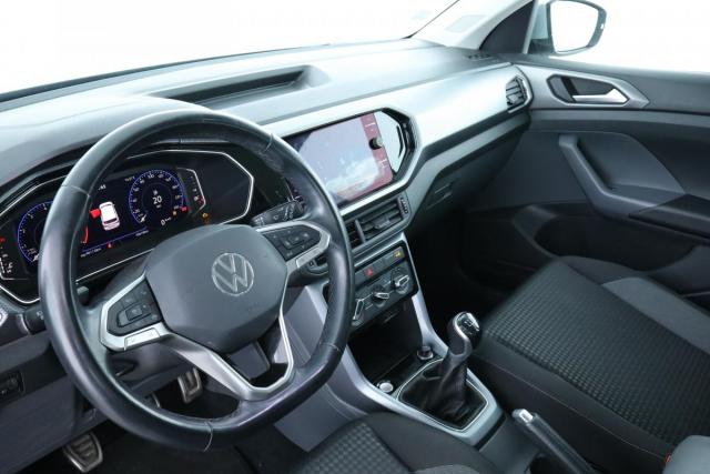 Volkswagen T-Cross image 1