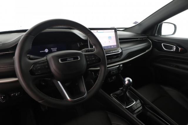 Jeep Compass image 9