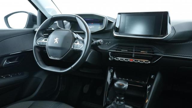 Peugeot 208 image 1