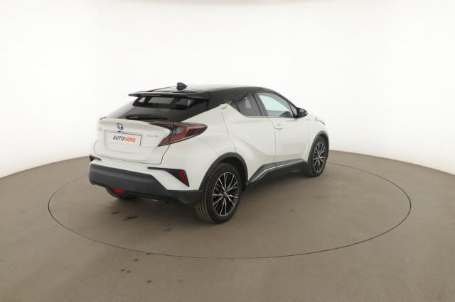 Toyota C-Hr image 5