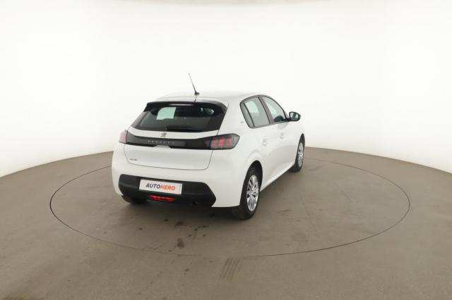 Peugeot 208 image 2