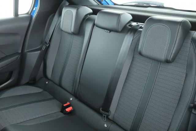 Peugeot 208 image 4