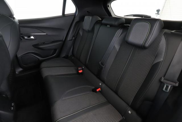 Peugeot 2008 image 9
