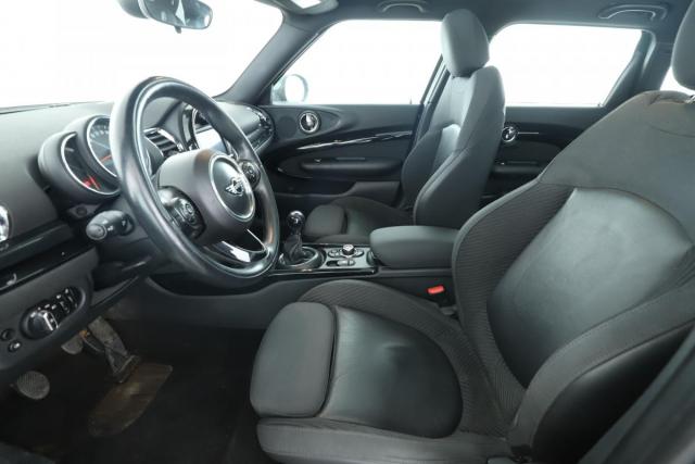 Mini Clubman image 9