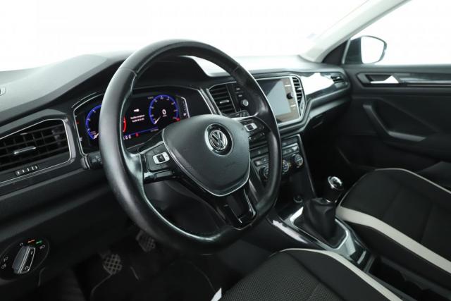 Volkswagen T-Roc image 4