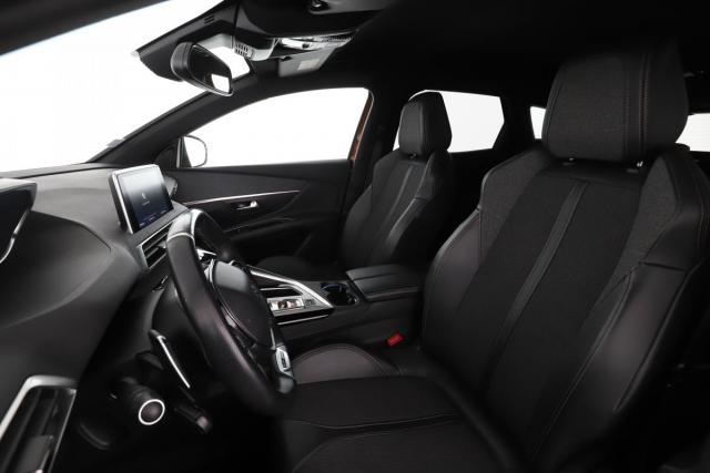 Peugeot 3008 image 8
