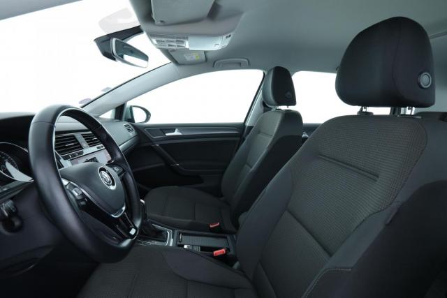 Volkswagen Golf image 7