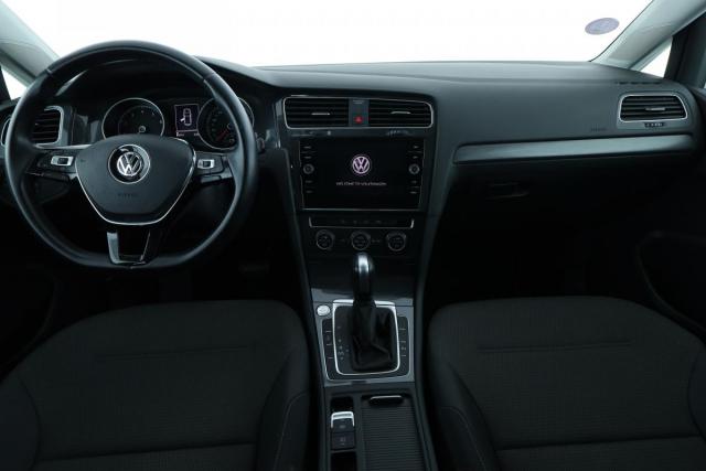 Volkswagen Golf image 3