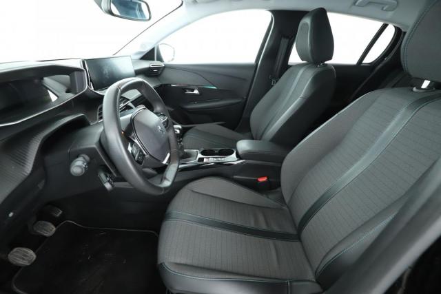 Peugeot 208 image 7