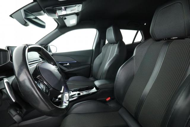 Peugeot 2008 image 9