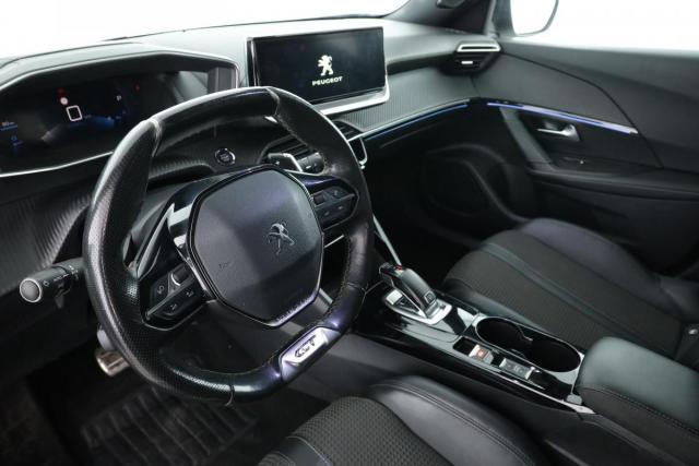 Peugeot 2008 image 1