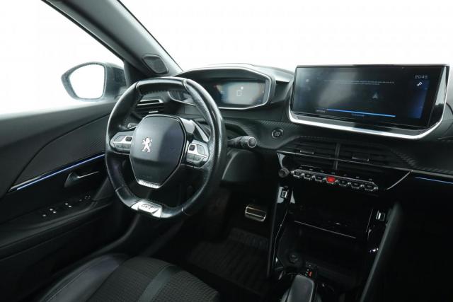 Peugeot 2008 image 2