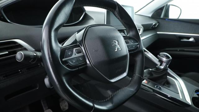 Peugeot 3008 image 8