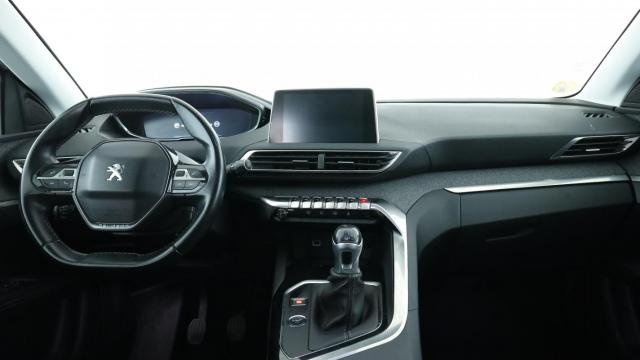 Peugeot 3008 image 6