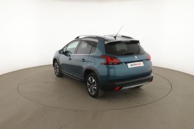 Peugeot 2008 image 2